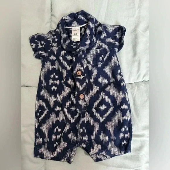 Carter’s baby boy Newborn romper - Picture 3 of 6